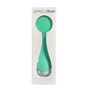 NEW Pmd Clean Smart Facial Cleansing Device​​
